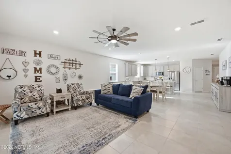 4594 Farmhouse Gate Trail Jacksonville FL 32226
