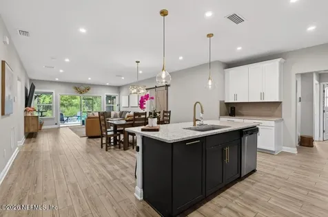 360 Meadow Creek Drive St. Johns FL 32259