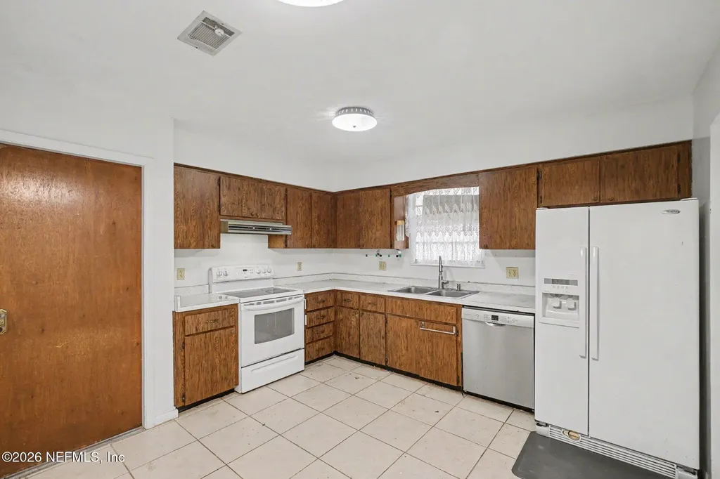 3991 Post Oak Road N Jacksonville FL 32277