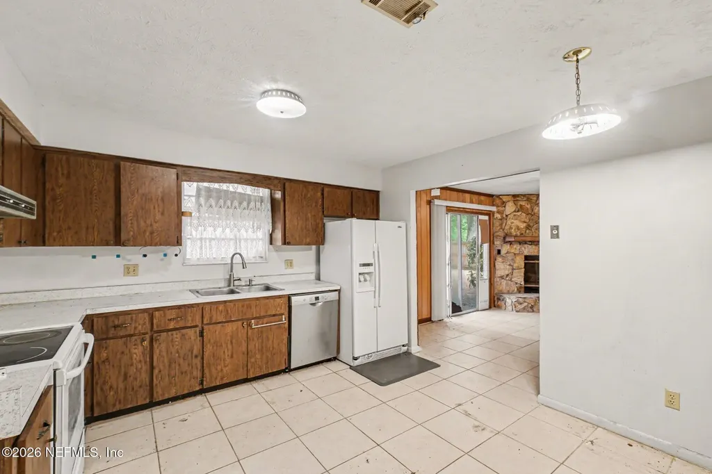3991 Post Oak Road N Jacksonville FL 32277