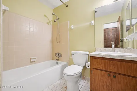3991 Post Oak Road N Jacksonville FL 32277