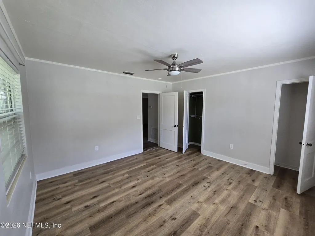 1893 E Road Jacksonville FL 32216