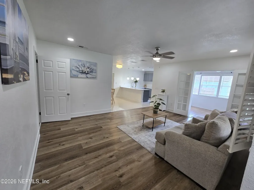 1893 E Road Jacksonville FL 32216