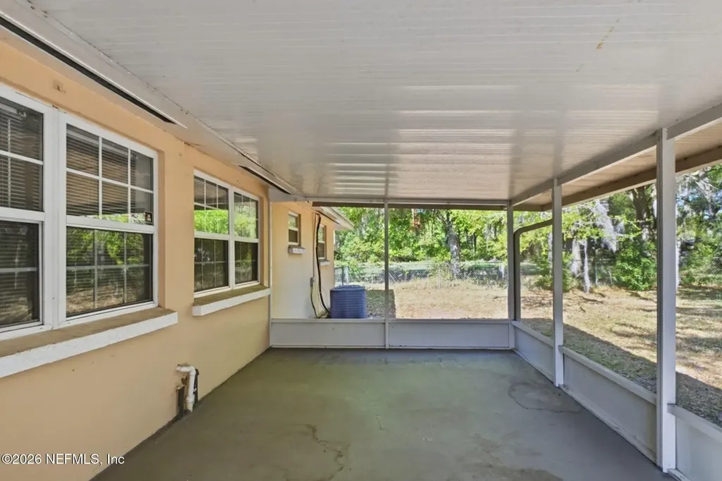 8647 Lenox Avenue Jacksonville FL 32221