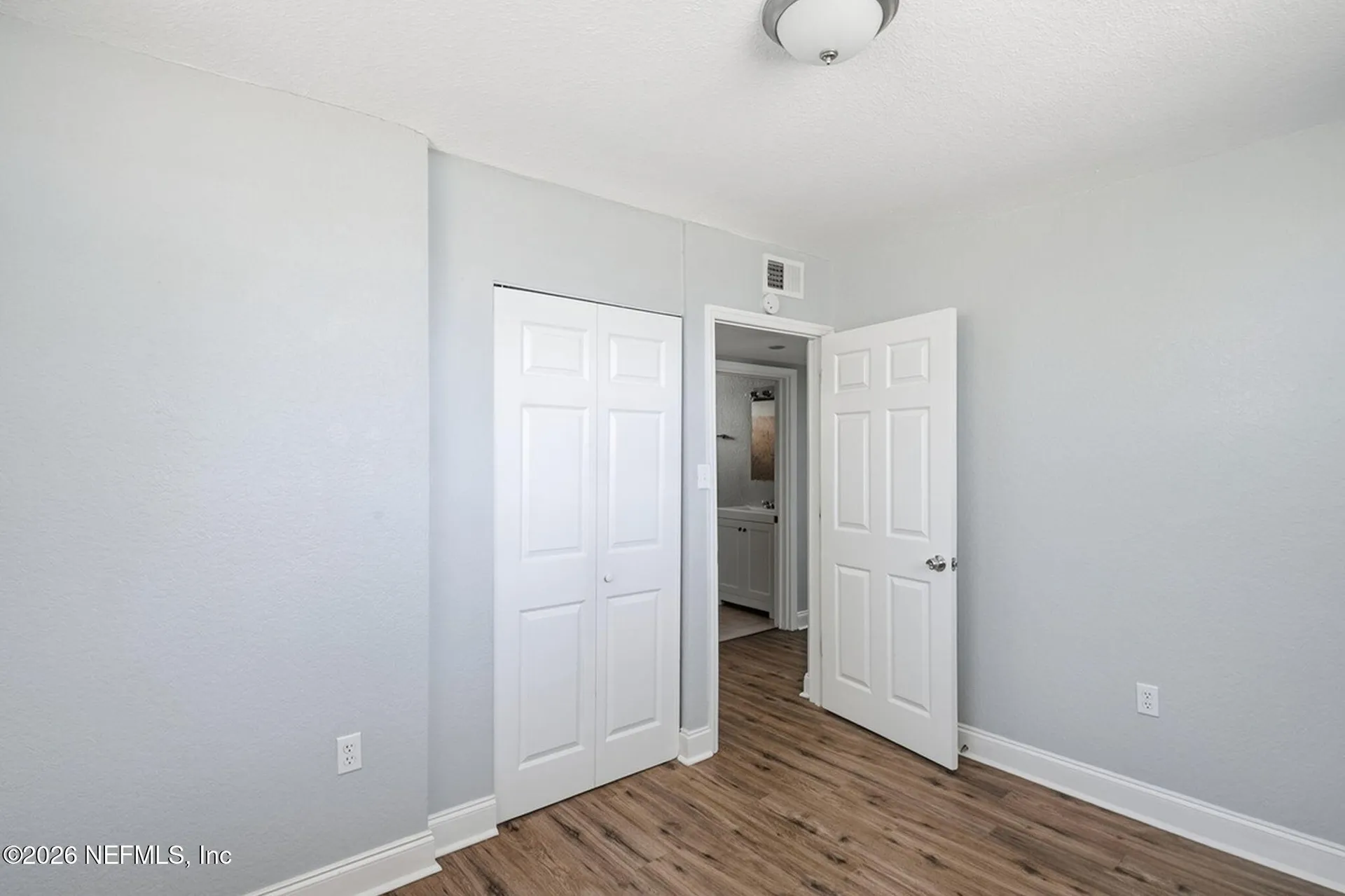 8647 Lenox Avenue Jacksonville FL 32221