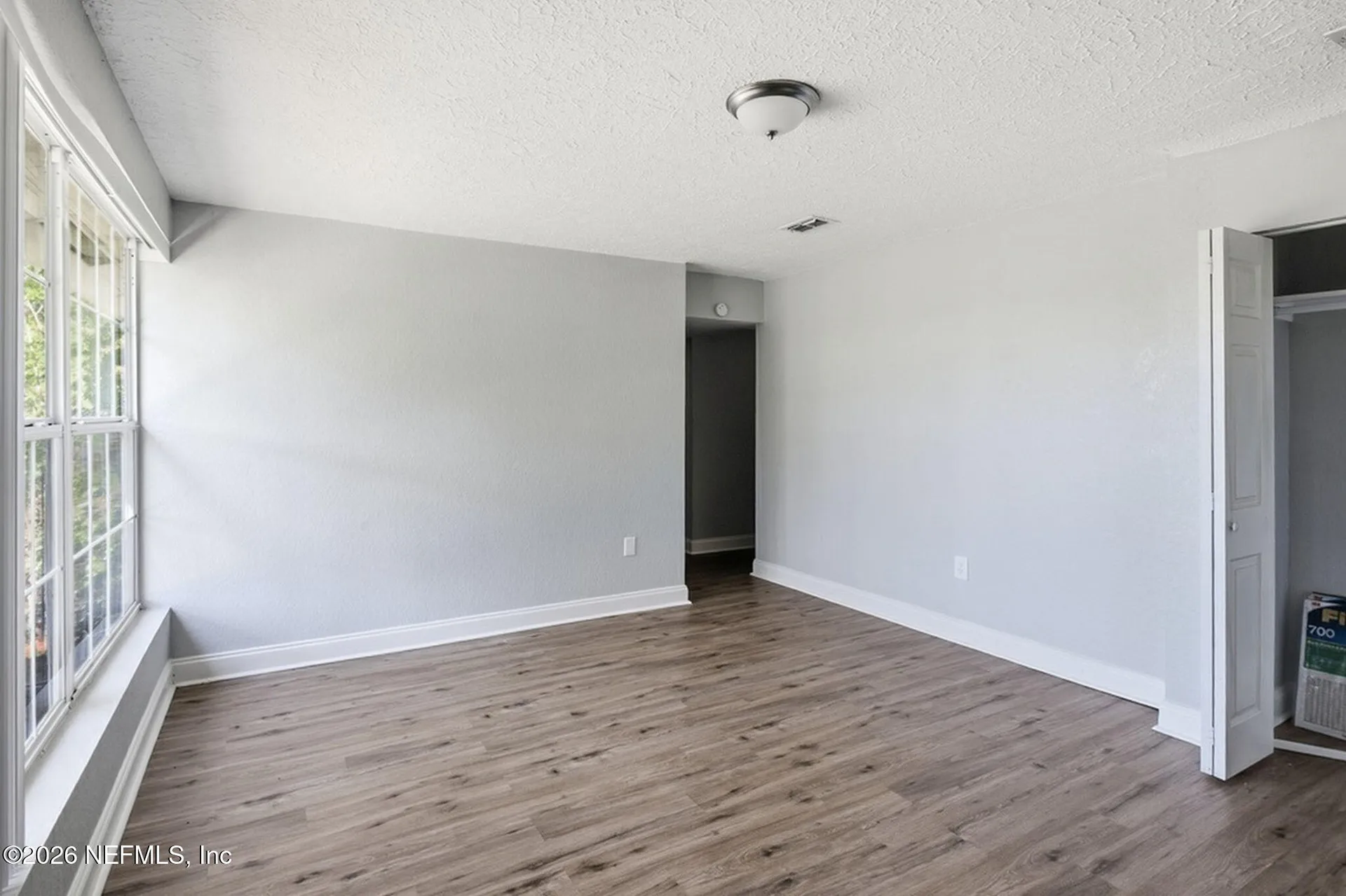 8647 Lenox Avenue Jacksonville FL 32221