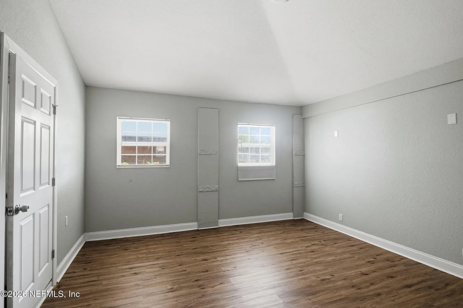 8647 Lenox Avenue Jacksonville FL 32221