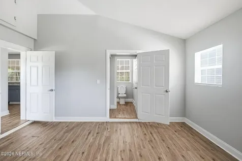 8647 Lenox Avenue Jacksonville FL 32221