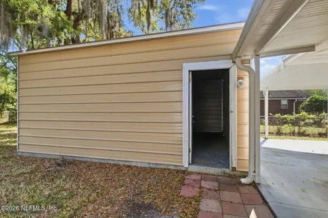8647 Lenox Avenue Jacksonville FL 32221