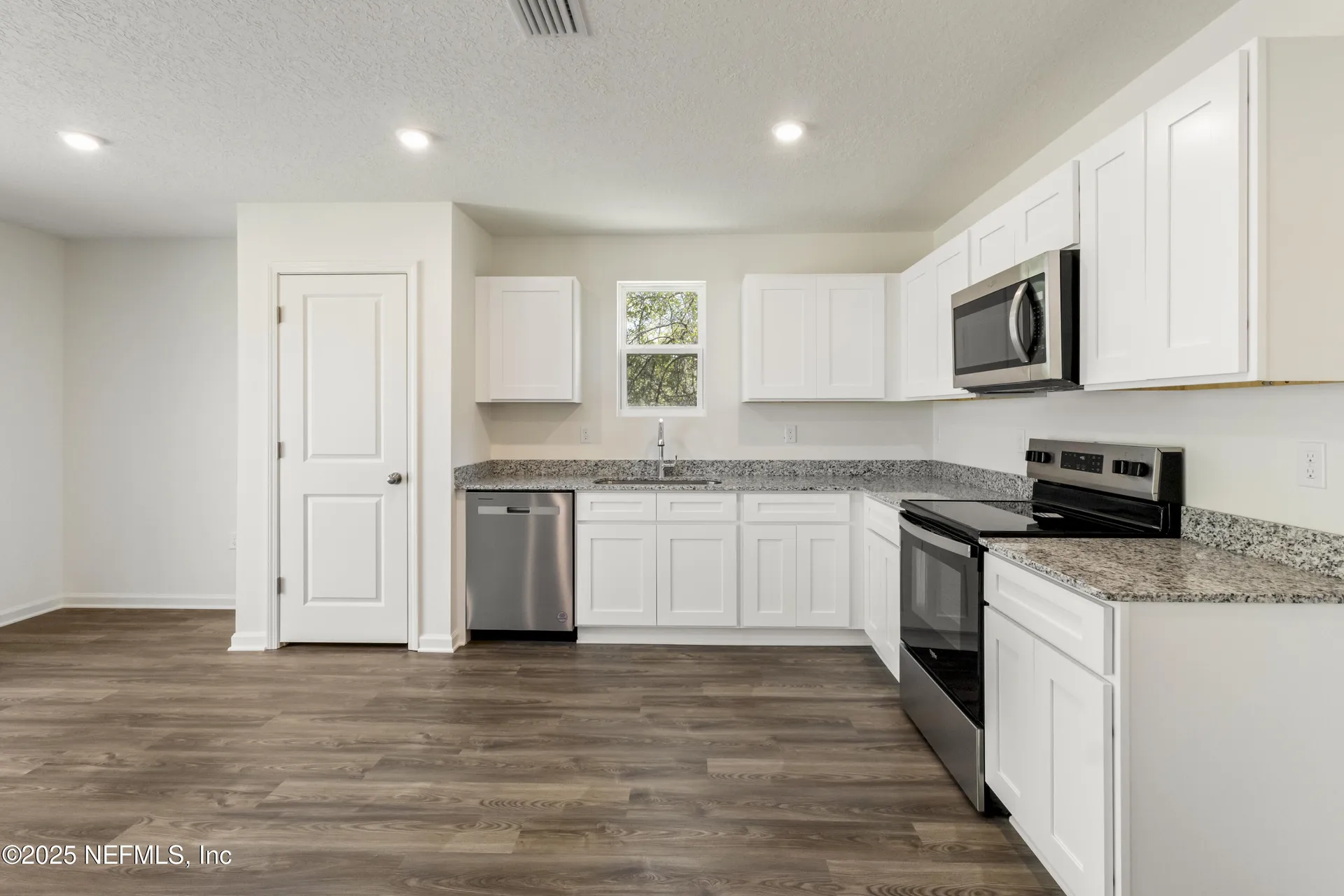 10406 Greystone Drive Glen St. Mary FL 32040