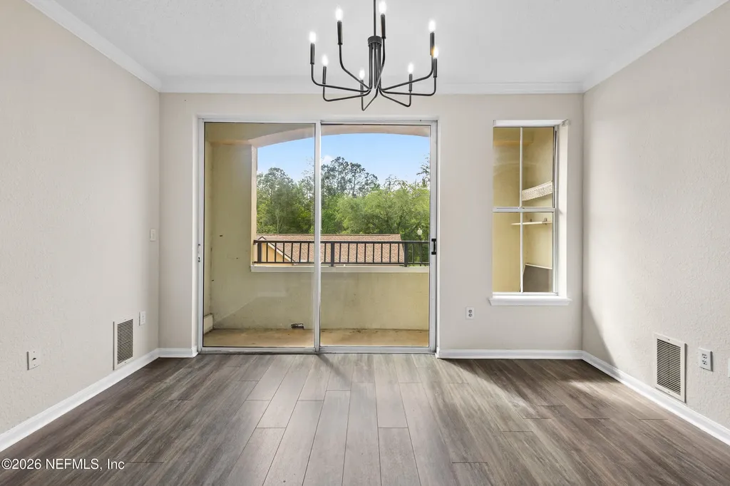 8539 Gate Parkway Jacksonville FL 32216