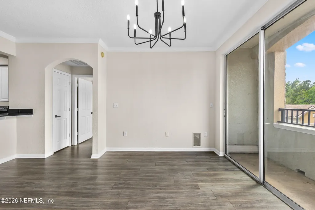 8539 Gate Parkway Jacksonville FL 32216