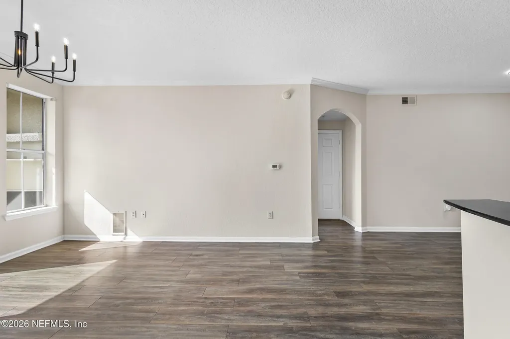 8539 Gate Parkway Jacksonville FL 32216