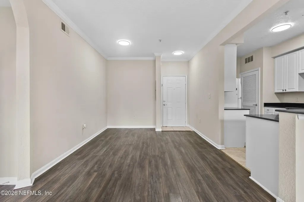 8539 Gate Parkway Jacksonville FL 32216