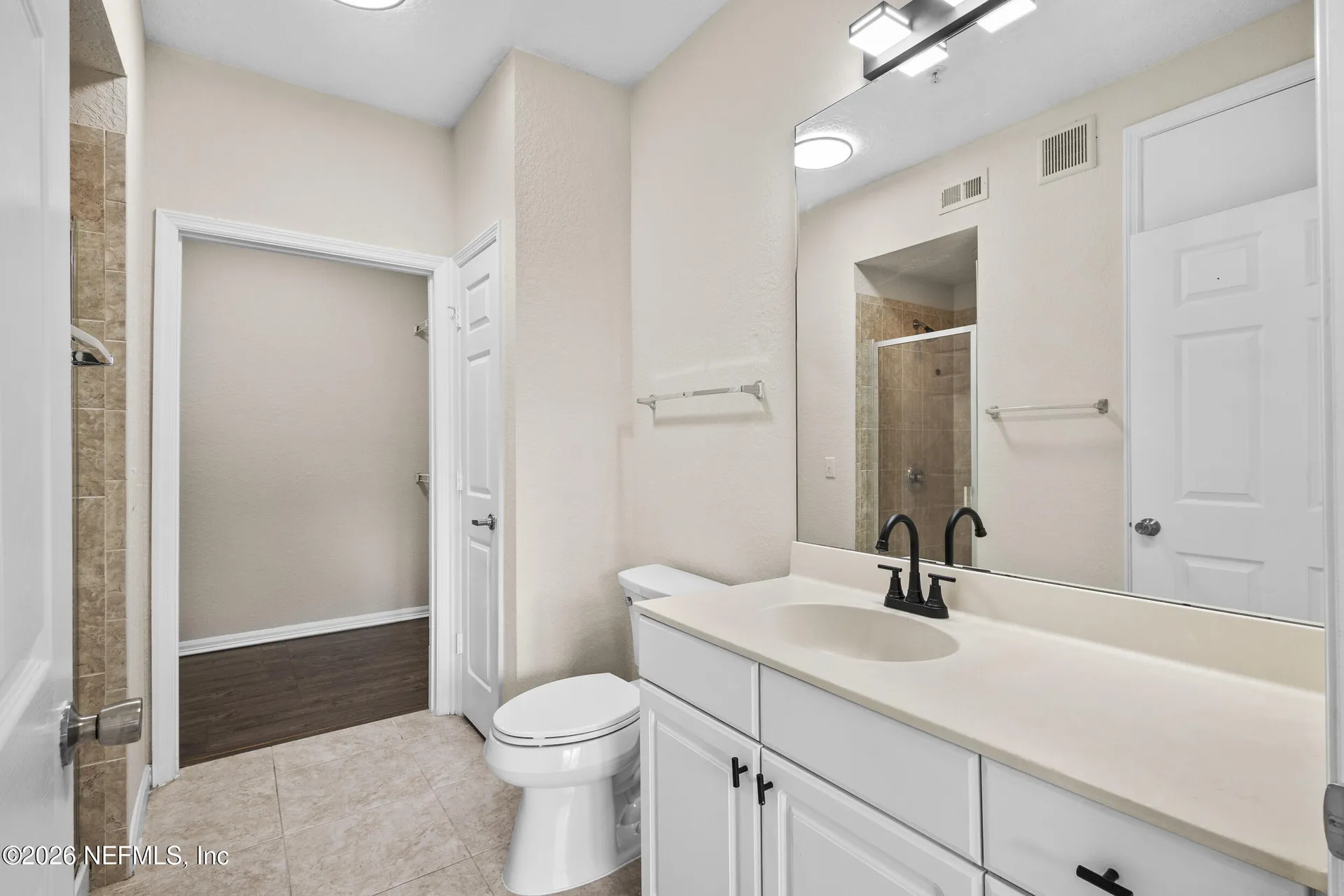 8539 Gate Parkway Jacksonville FL 32216