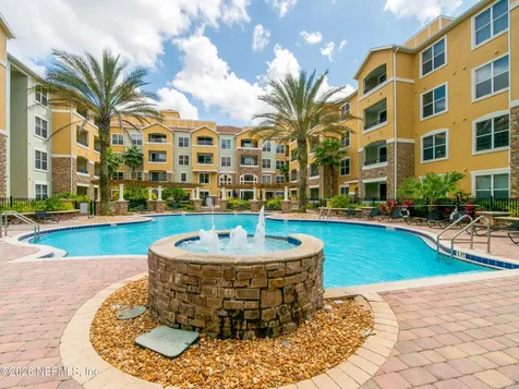 8539 Gate Parkway Jacksonville FL 32216