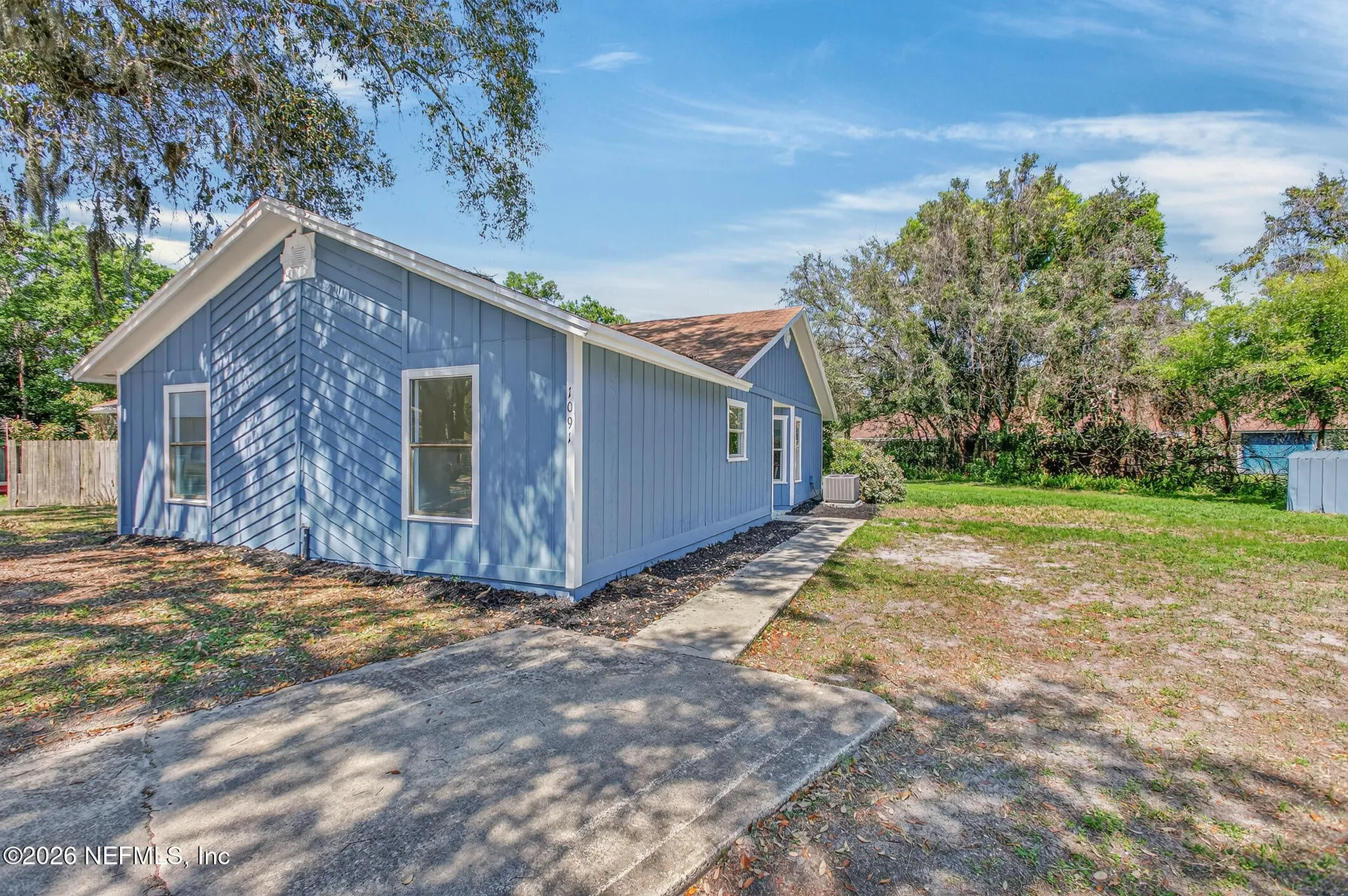 1091 Willow Cove Court W Jacksonville FL 32233