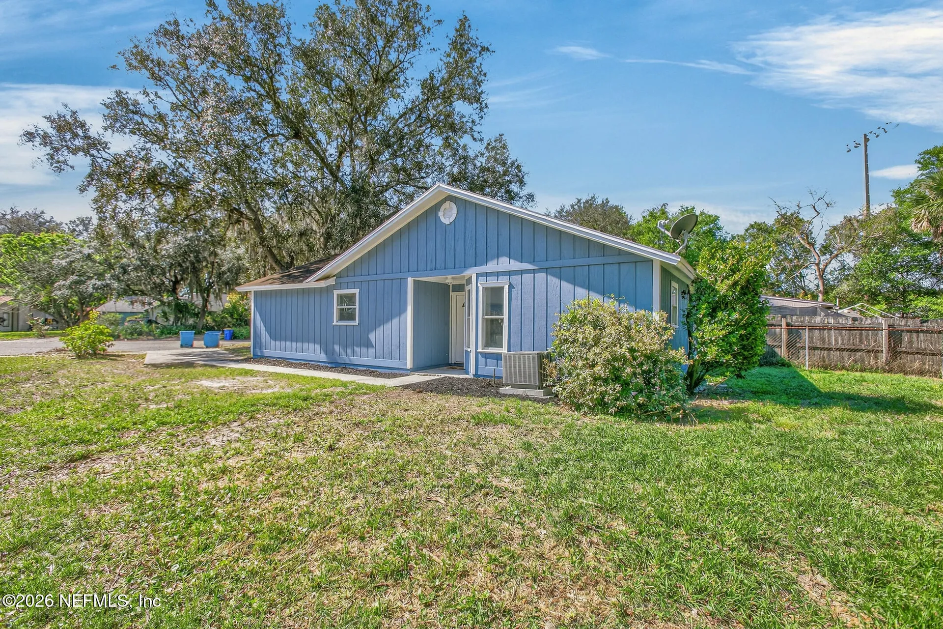 1091 Willow Cove Court W Jacksonville FL 32233