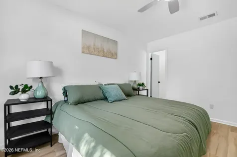 1091 Willow Cove Court W Jacksonville FL 32233