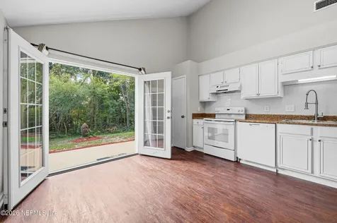 397 Filmore Drive Jacksonville FL 32225