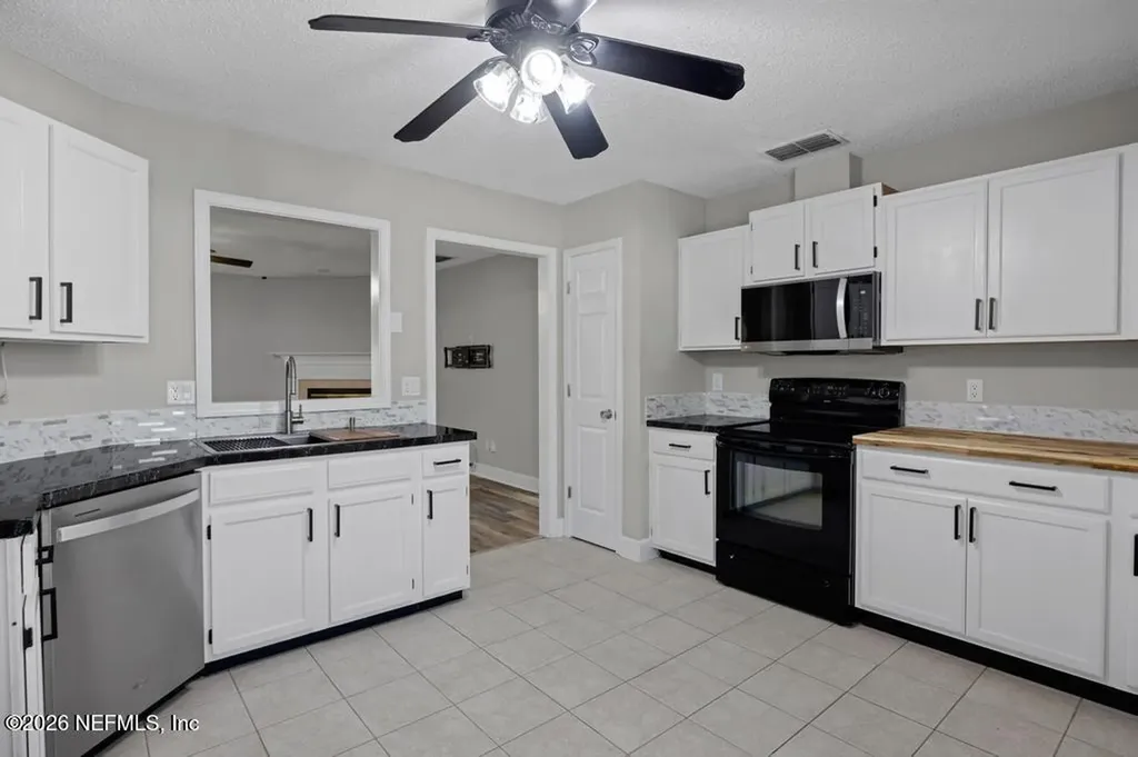 2733 Rochford Court Jacksonville FL 32225