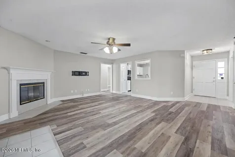 2733 Rochford Court Jacksonville FL 32225