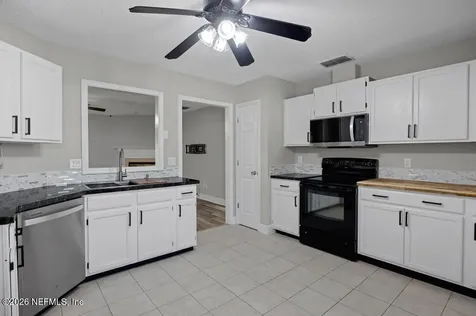 2733 Rochford Court Jacksonville FL 32225