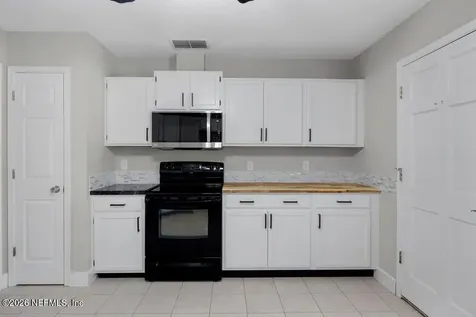 2733 Rochford Court Jacksonville FL 32225