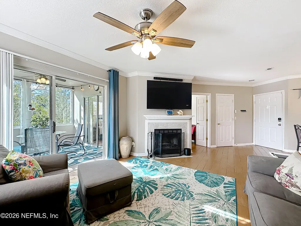 1800 The Greens Way Jacksonville Beach FL 32250