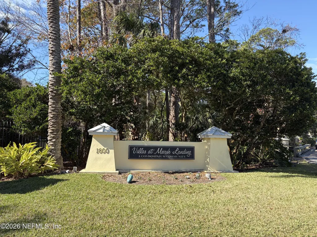 1800 The Greens Way Jacksonville Beach FL 32250