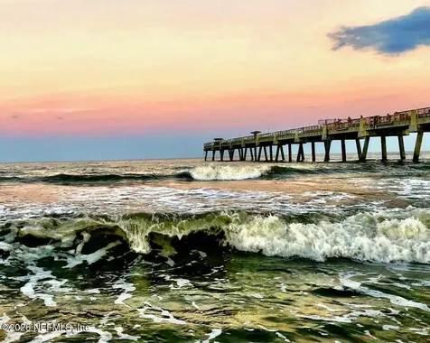 1800 The Greens Way Jacksonville Beach FL 32250