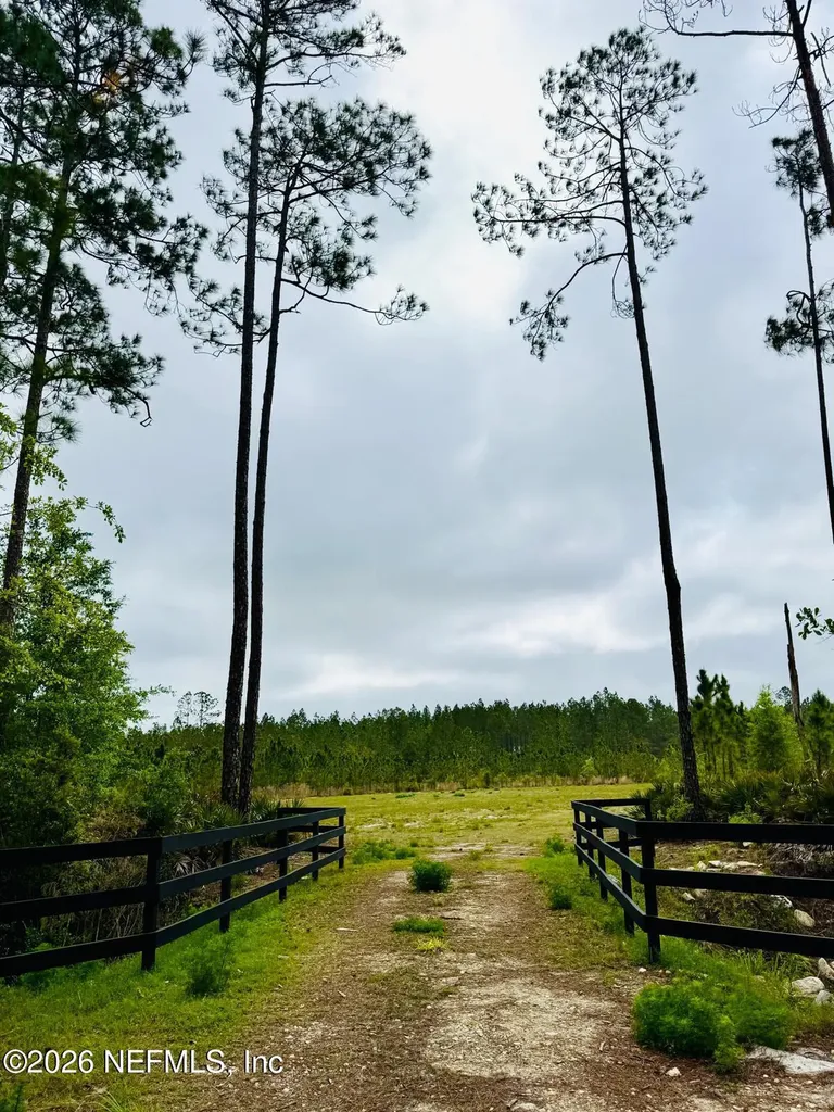 2857 Steel Bridge Road Macclenny FL 32063