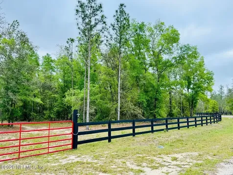 2857 Steel Bridge Road Macclenny FL 32063