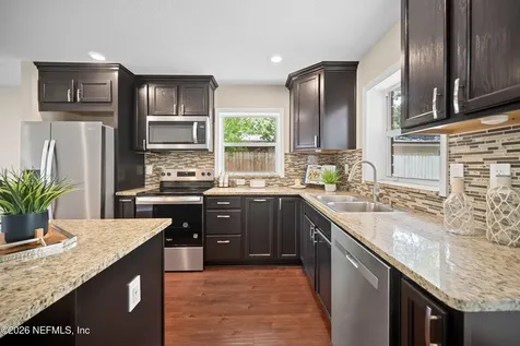 3544 College Place Jacksonville FL 32205