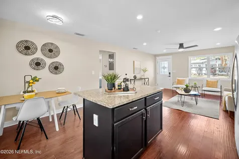 3544 College Place Jacksonville FL 32205