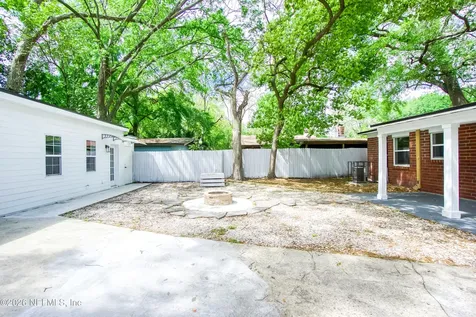 3544 College Place Jacksonville FL 32205