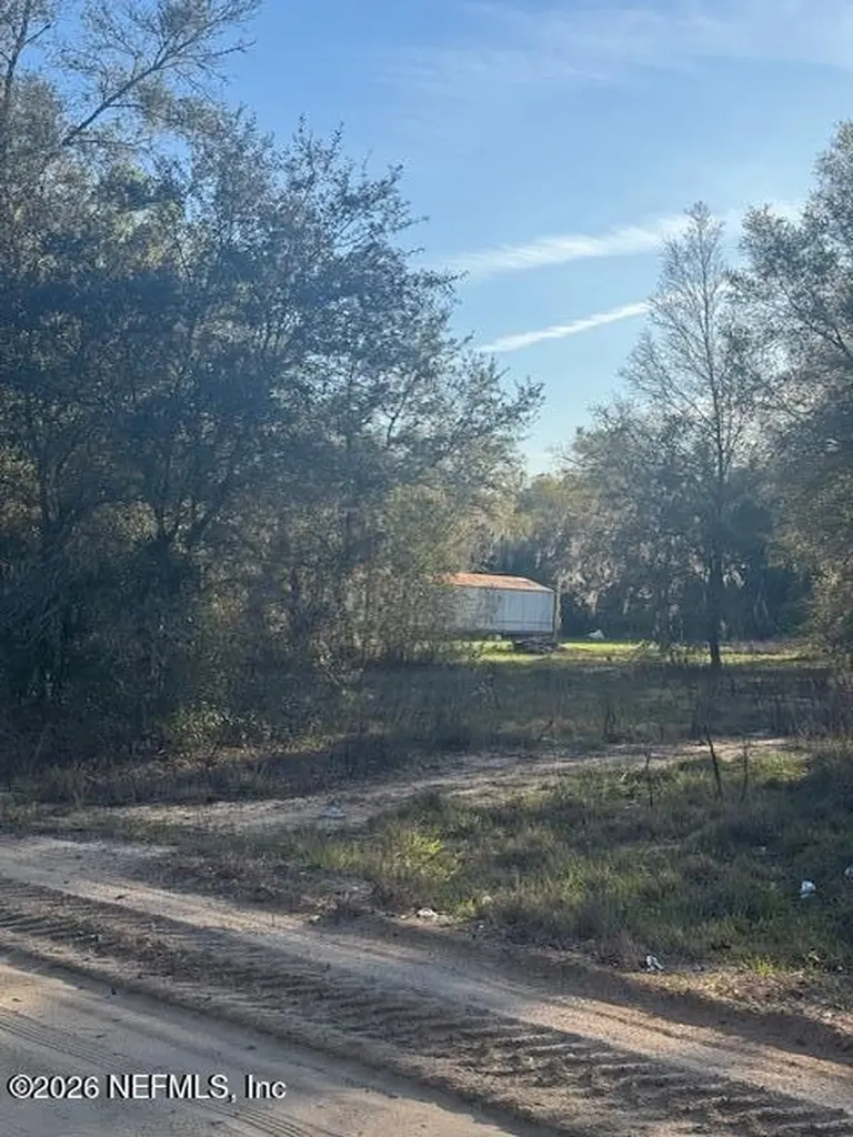 123 Ellen Avenue Interlachen FL 32148