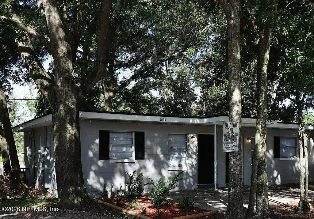 1055 Glencarin Street Jacksonville FL 32208