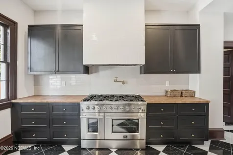 2979 St Johns Avenue Jacksonville FL 32205