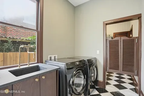 2979 St Johns Avenue Jacksonville FL 32205