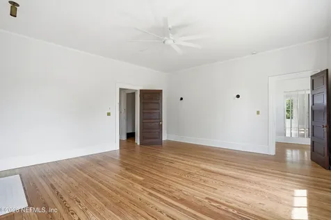 2979 St Johns Avenue Jacksonville FL 32205