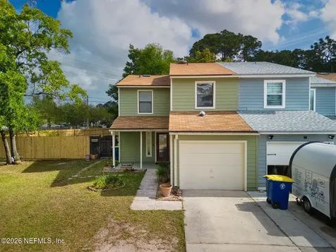 11477 Ft Caroline Lakes Drive N Jacksonville FL 32225