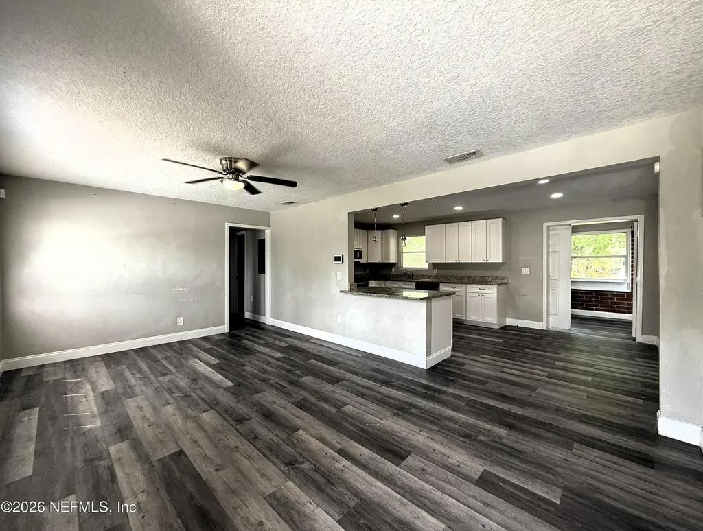 6557 Lou Drive N Jacksonville FL 32216