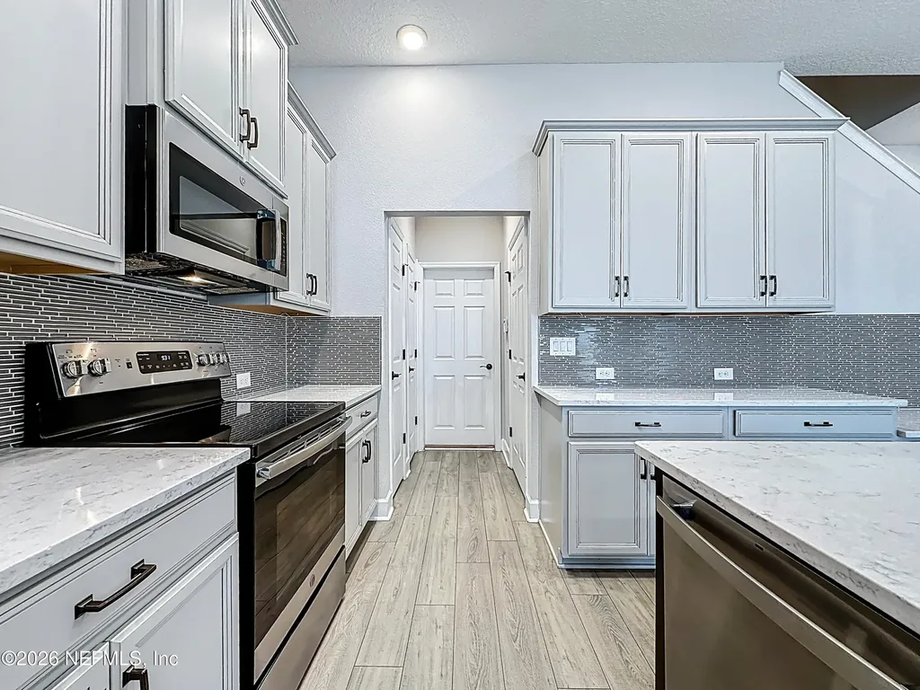 7441 Beach Walk Place Jacksonville FL 32256