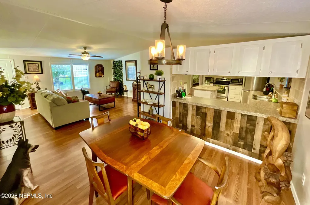 129 Crystal Lake Drive Melrose FL 32666