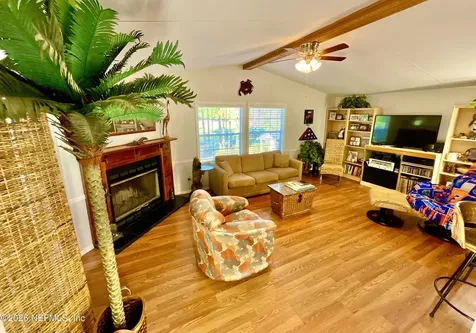 129 Crystal Lake Drive Melrose FL 32666
