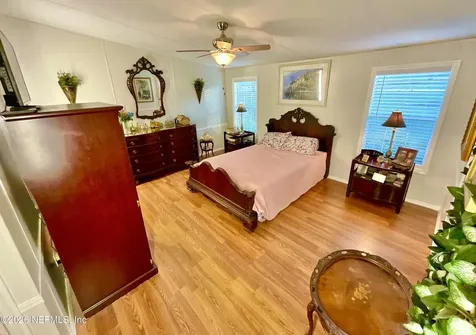 129 Crystal Lake Drive Melrose FL 32666