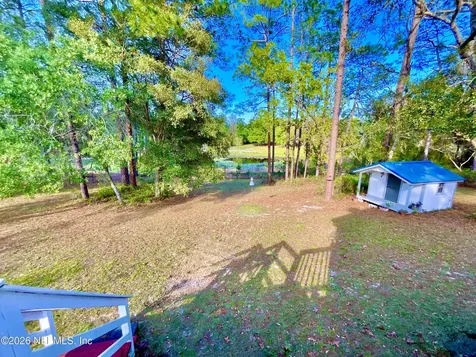 129 Crystal Lake Drive Melrose FL 32666