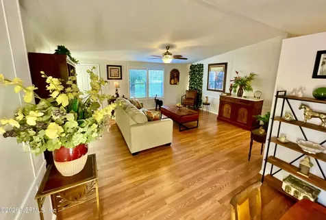 129 Crystal Lake Drive Melrose FL 32666