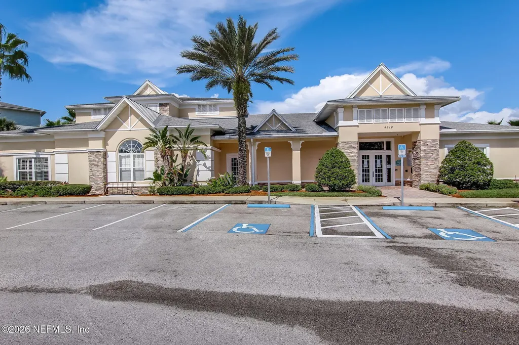 8215 Green Parrot Road Jacksonville FL 32256